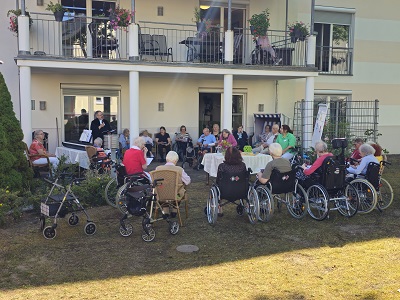 Gottesdienst 3.jpg