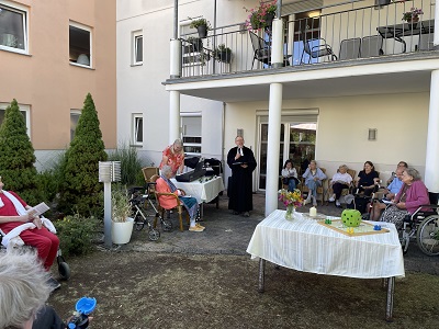 Gottesdienst 4.jpeg