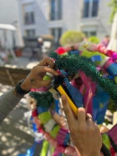 Vorbereitung_Maibaum.jpg